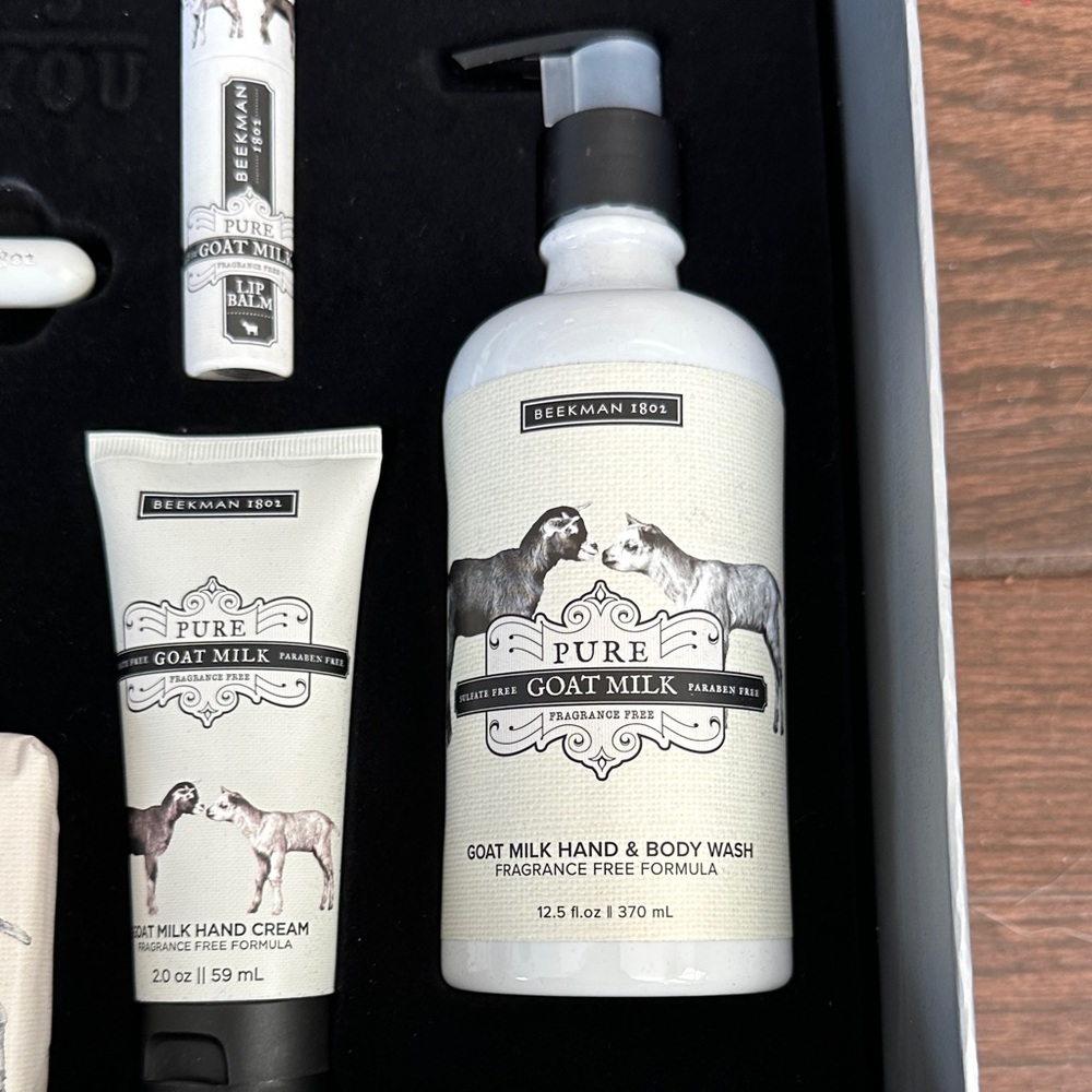 Beekman 1802 Gray and Red Gift Box - Picture 6 of 7